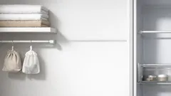 突っ張り棒で浮かせる収納3選 タオルも浴室も冷蔵庫もすっきり